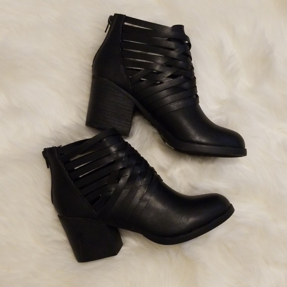 Black Victoria Booties